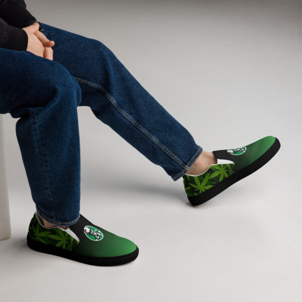 THC Men’s slip-on canvas shoes - Image 13