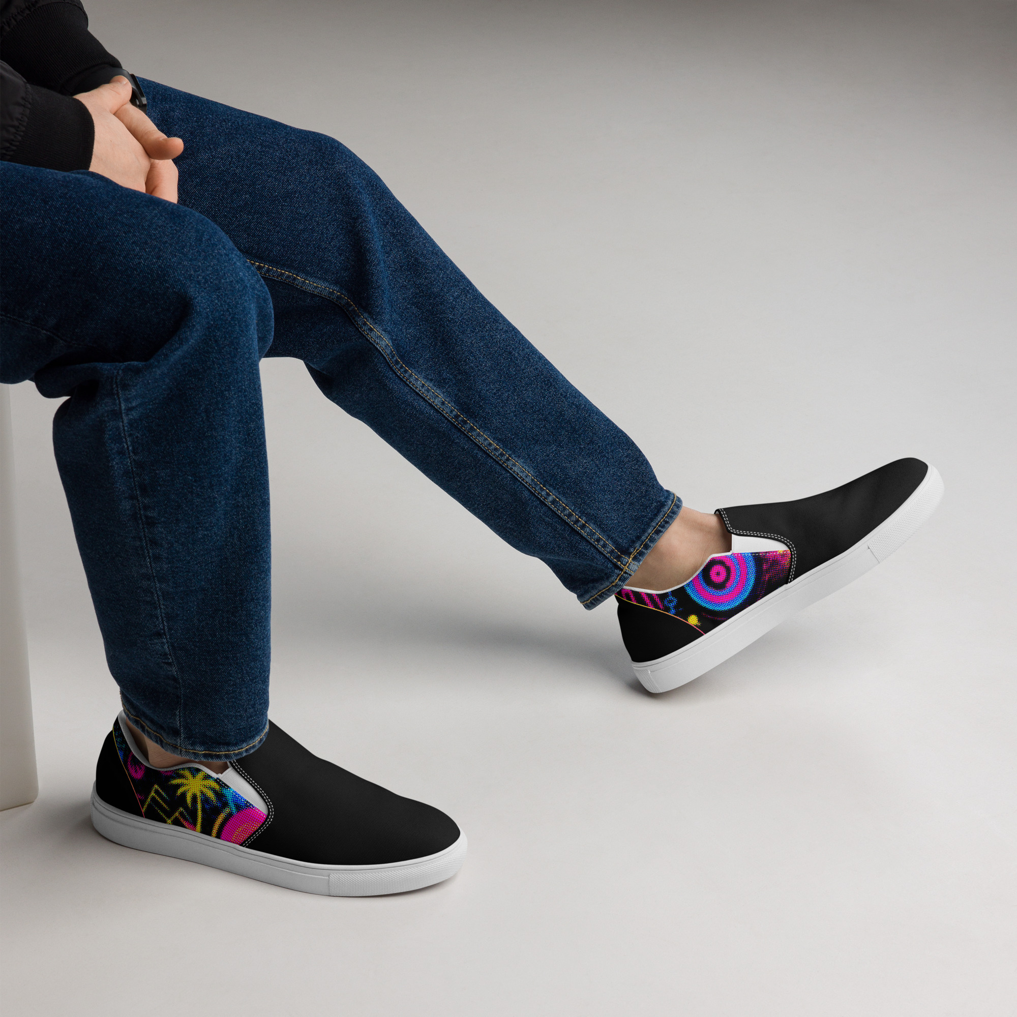 Retro Vaporware v4 Men’s slip-on canvas shoes - Image 9