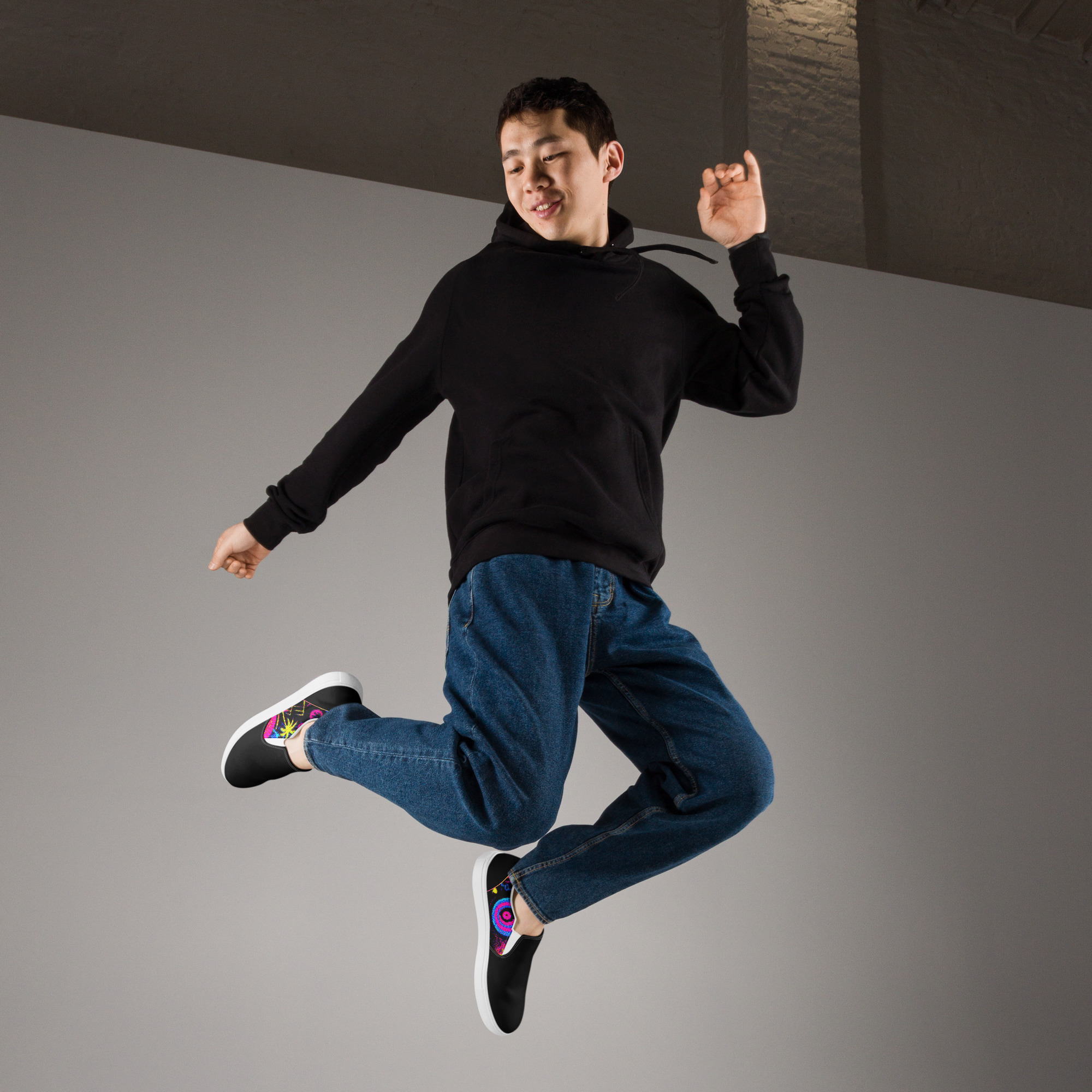 Retro Vaporware v4 Men’s slip-on canvas shoes - Image 7